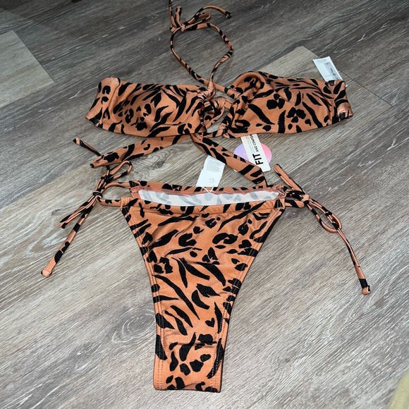 Cupshe Small Cheetah Two Piece Swim Suit - Picture 4 of 5